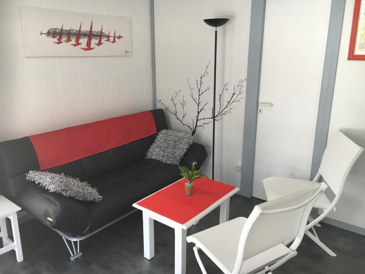 Chalet Orange Naturiste La Jenny Le Porge Exterior photo